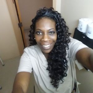 Meet your Posher, Cassandra